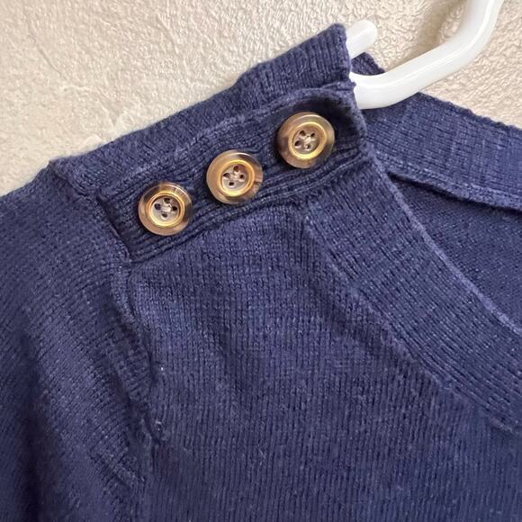 Banana Republic Shoulder Button Crew Neck Pullover Sweater Blue Size Medium - Picture 3 of 9